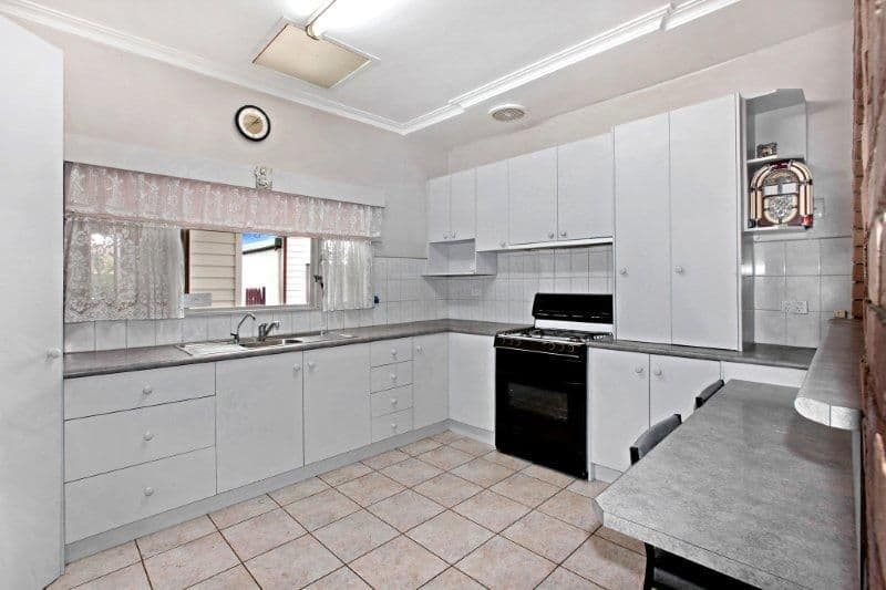 16 Mikado Street, HADFIELD VIC 3046, Hadfield - Thumbnail 4