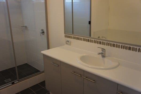 48 Erade Drive, PIARA WATERS WA 6112, Piara Waters - Thumbnail 3