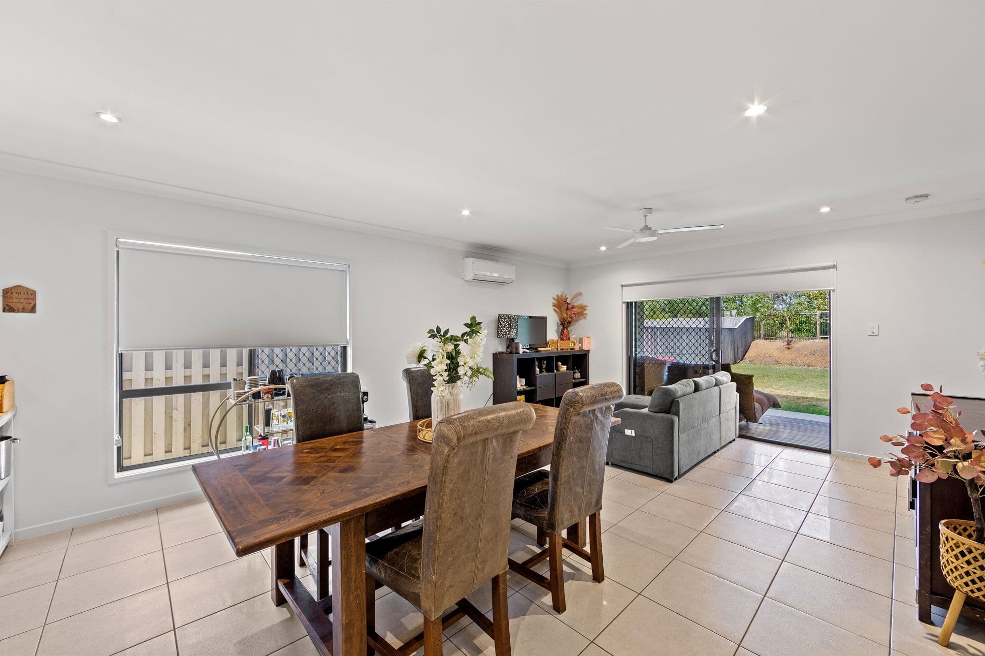 19 Foreshore Street, Coomera QLD 4209, Coomera - Thumbnail 2