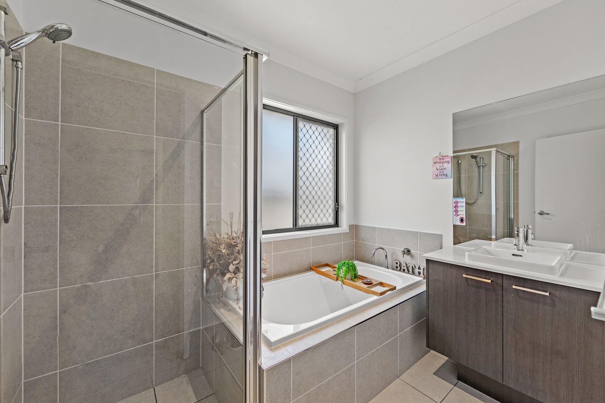 19 Foreshore Street, Coomera QLD 4209, Coomera - Thumbnail 7