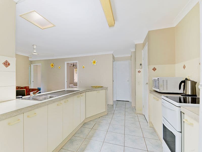 42 Commander Street, DECEPTION BAY QLD 4508, Deception Bay - Thumbnail 5