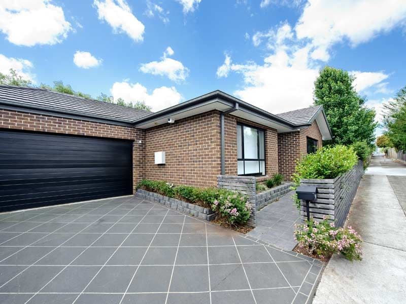 1 Papagee Lane, BOX HILL NORTH VIC 3129, Box Hill North - Image 1