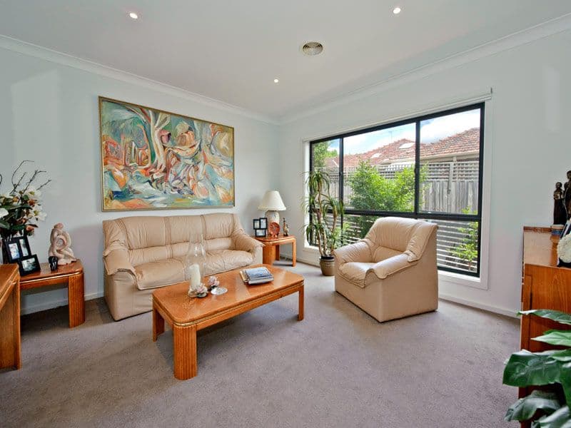 1 Papagee Lane, BOX HILL NORTH VIC 3129, Box Hill North - Thumbnail 2