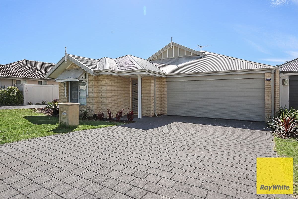 16 Larwood Crescent, High Wycombe WA 6057, High Wycombe - Image 1