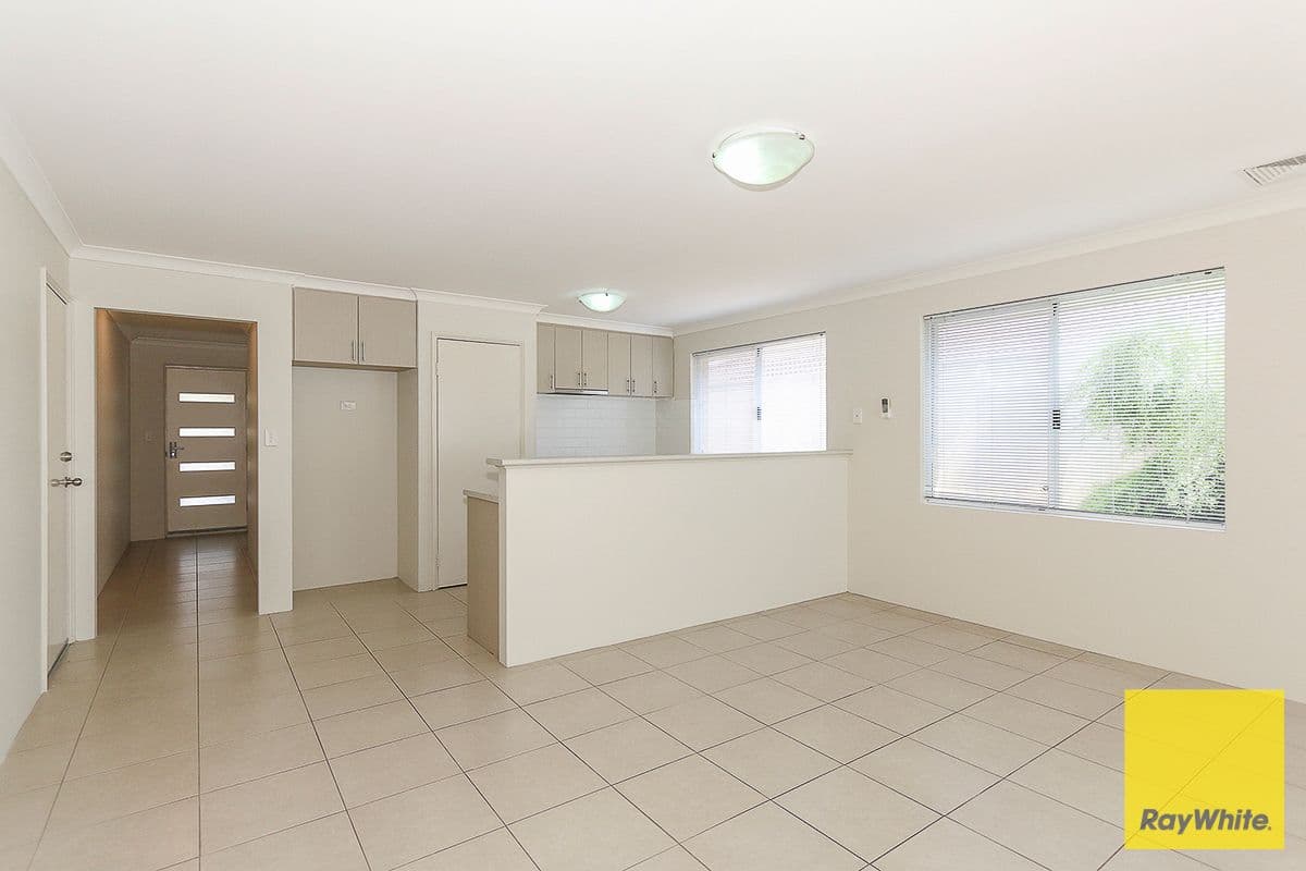16 Larwood Crescent, High Wycombe WA 6057, High Wycombe - Thumbnail 4