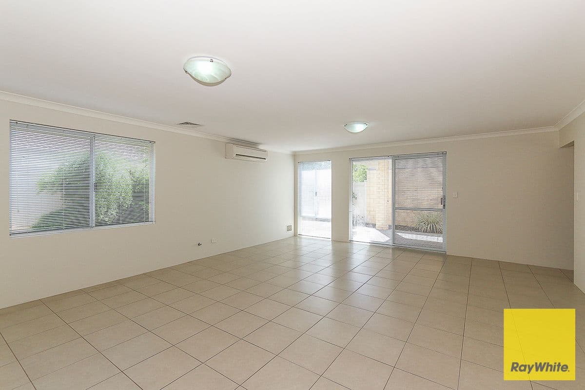 16 Larwood Crescent, High Wycombe WA 6057, High Wycombe - Thumbnail 8