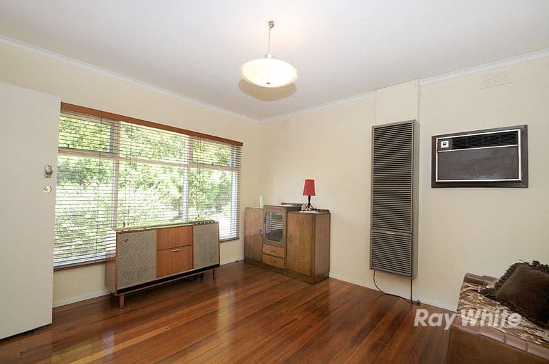 4 Sunline Avenue, NOBLE PARK NORTH VIC 3174, Noble Park North - Thumbnail 5