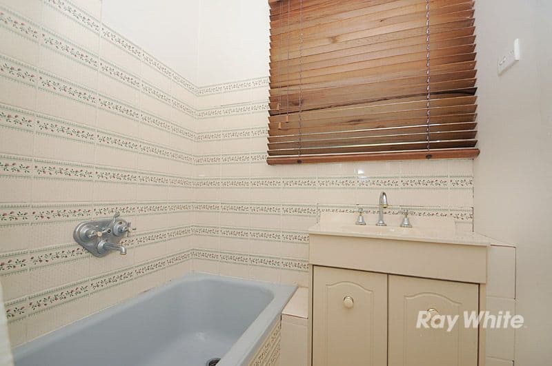 4 Sunline Avenue, NOBLE PARK NORTH VIC 3174, Noble Park North - Thumbnail 6