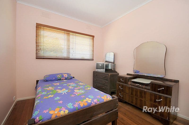 4 Sunline Avenue, NOBLE PARK NORTH VIC 3174, Noble Park North - Thumbnail 8
