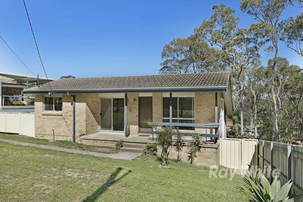 65 The Ridgeway, Bolton Point - Image 1