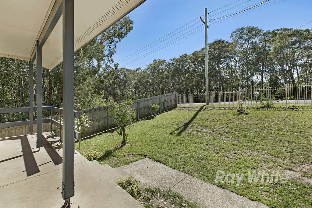 65 The Ridgeway, Bolton Point - Thumbnail 2