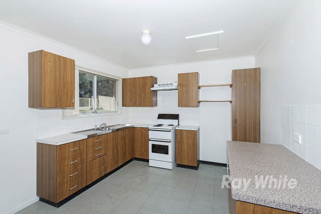 65 The Ridgeway, Bolton Point - Thumbnail 3