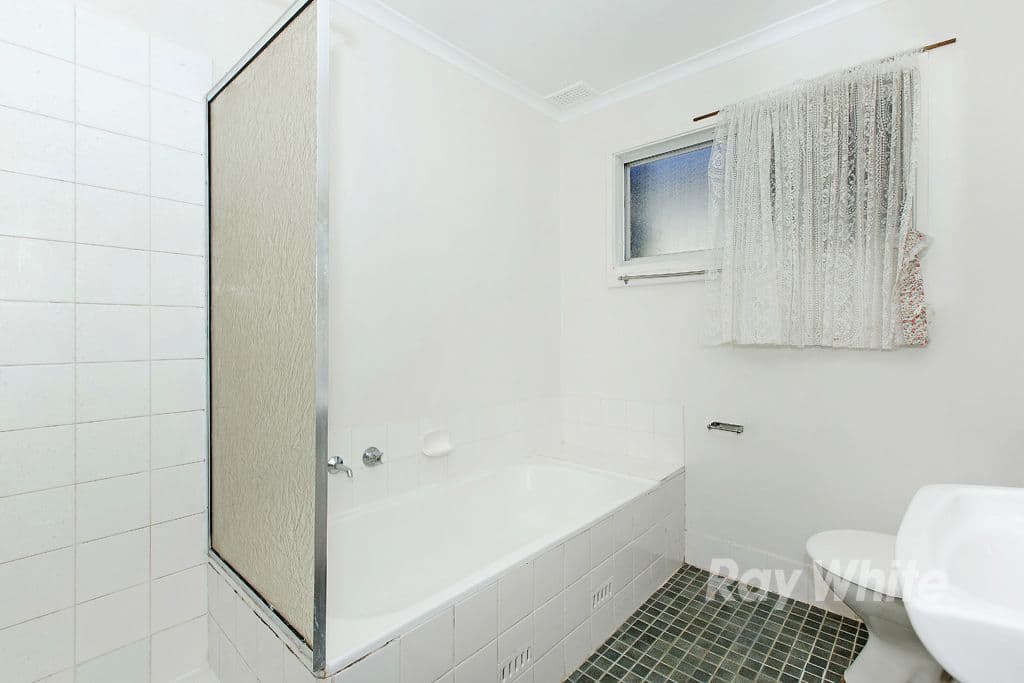 65 The Ridgeway, Bolton Point - Thumbnail 6