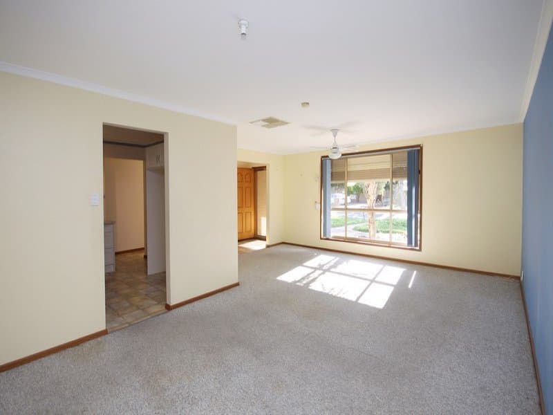 52 Camelot Drive, Paralowie - Thumbnail 7