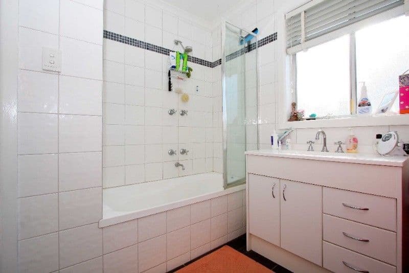 2 Ashley Street, RESERVOIR VIC 3073, Reservoir - Thumbnail 4