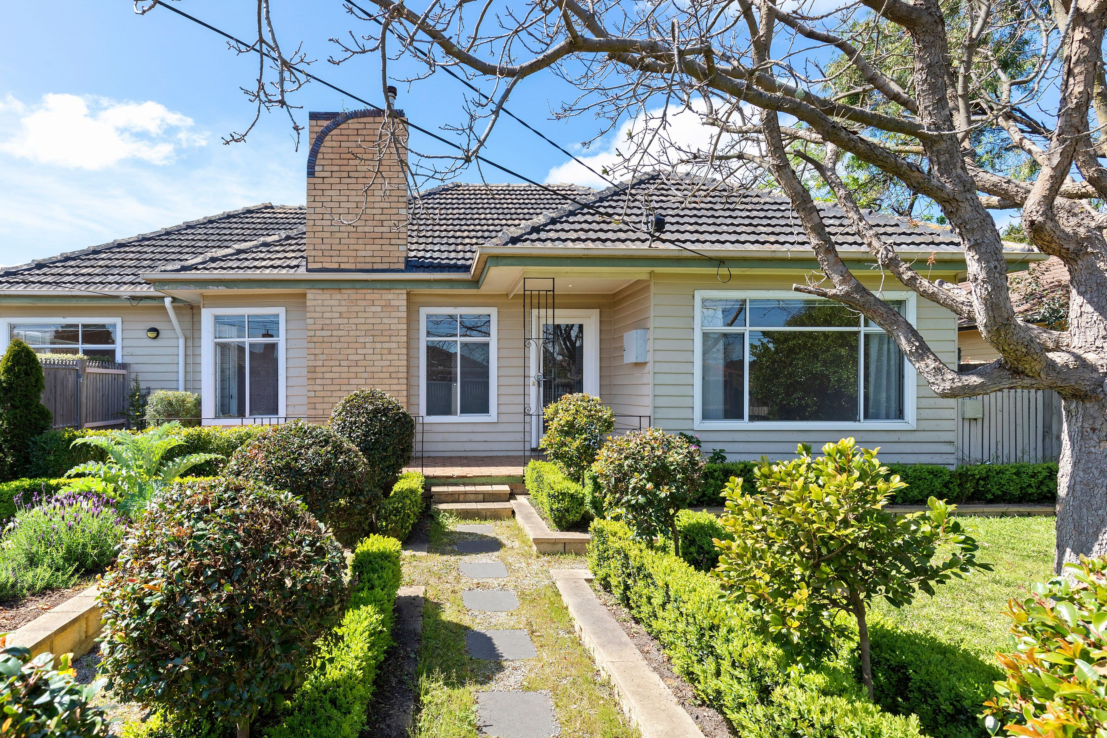 18 Mena Avenue, Cheltenham VIC 3192, Cheltenham - Image 1