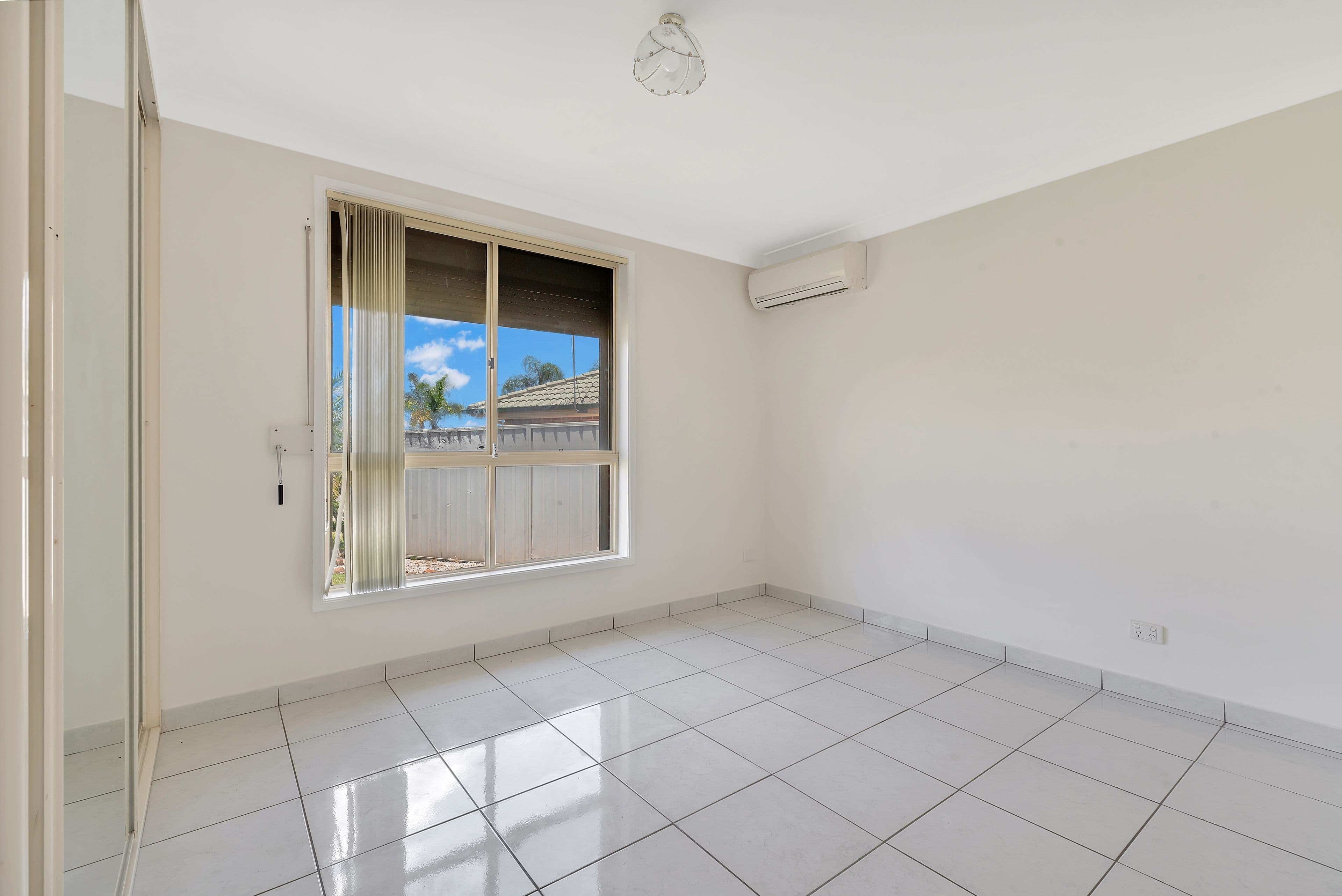 18 Duck Place, Hinchinbrook - Thumbnail 4