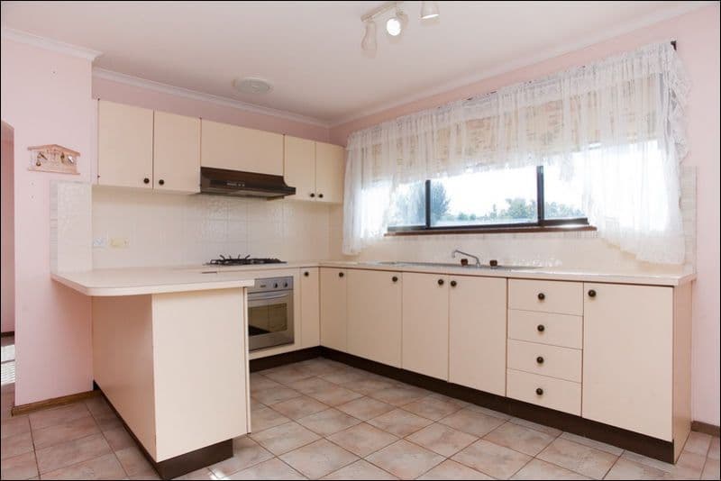 10 Edgware Court, EPPING VIC 3076, Epping - Thumbnail 2
