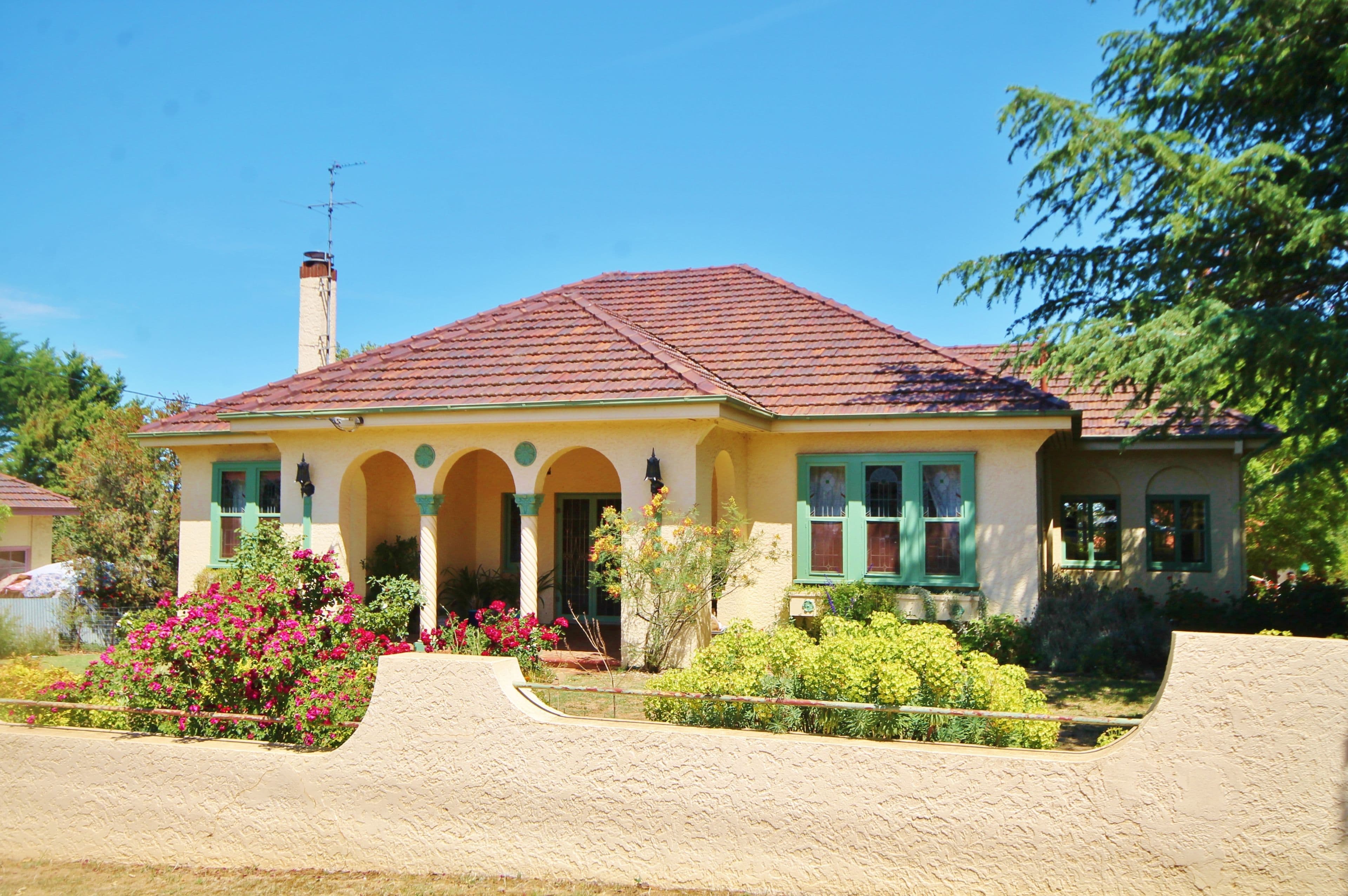 43 Mclerie Street, Young - Image 1