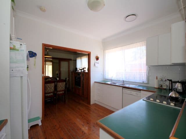 14 Rabaul Road, GEORGES HALL NSW 2198, Georges Hall - Thumbnail 2