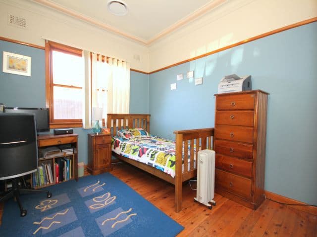 14 Rabaul Road, GEORGES HALL NSW 2198, Georges Hall - Thumbnail 7