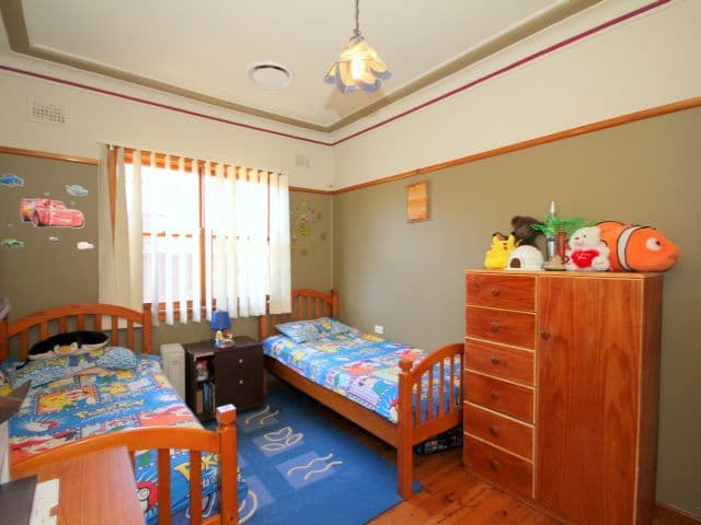 14 Rabaul Road, GEORGES HALL NSW 2198, Georges Hall - Thumbnail 8