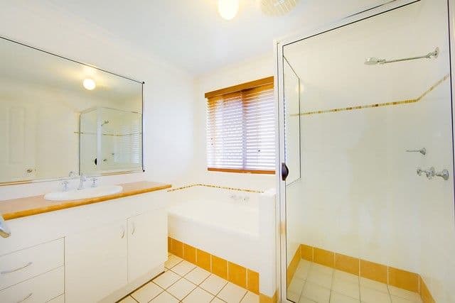 131 Greenwood Drive, KIRWAN QLD 4817, Kirwan - Thumbnail 7