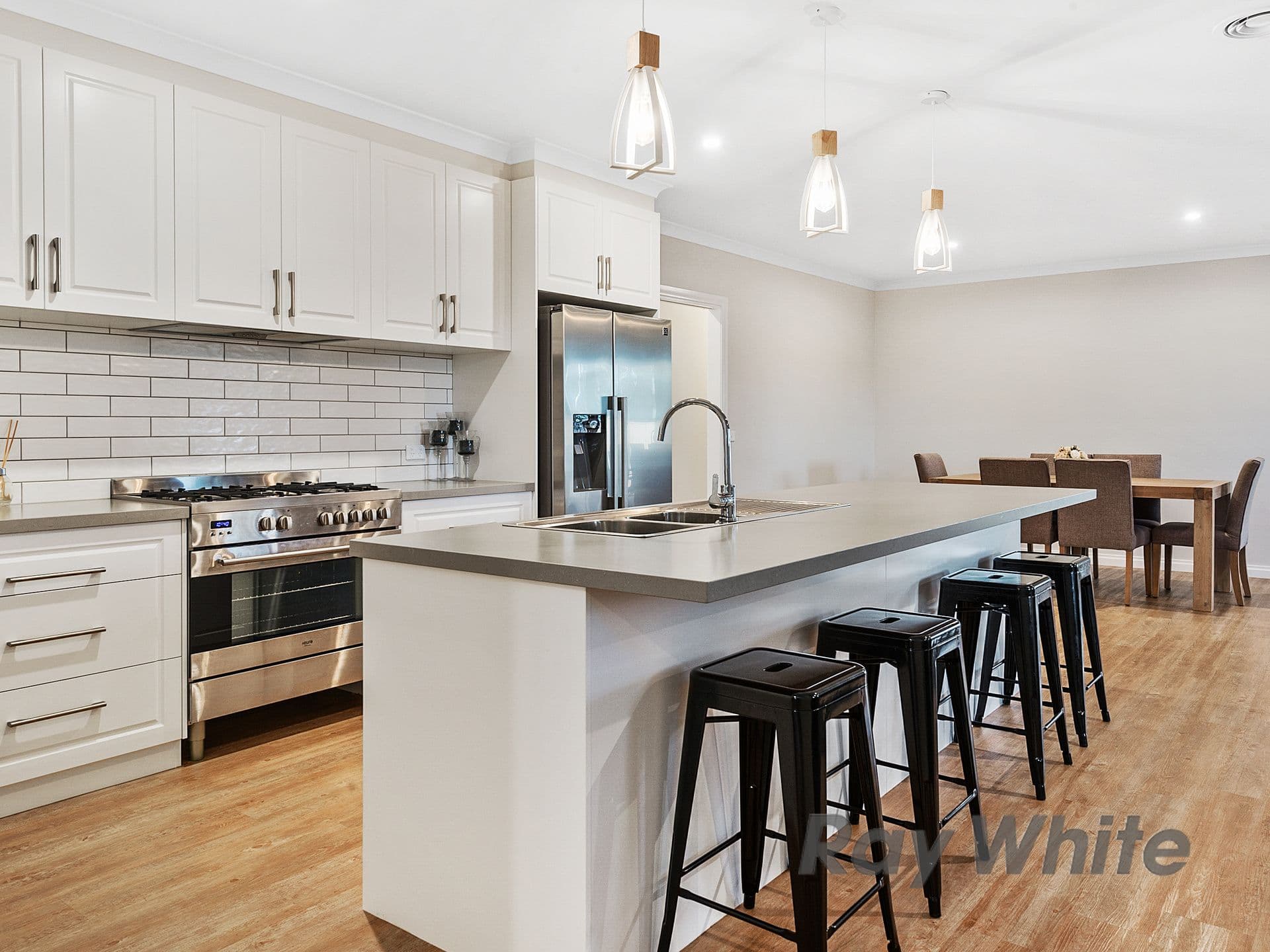 16 Simkin Drive, Benalla VIC 3672, Benalla - Thumbnail 5