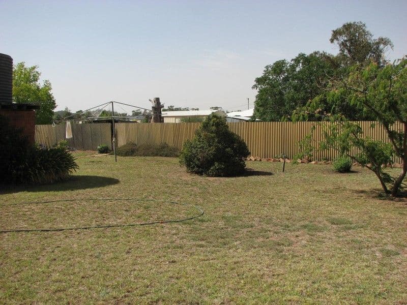 42 Oberon Street, EUGOWRA NSW 2806, Eugowra - Thumbnail 3