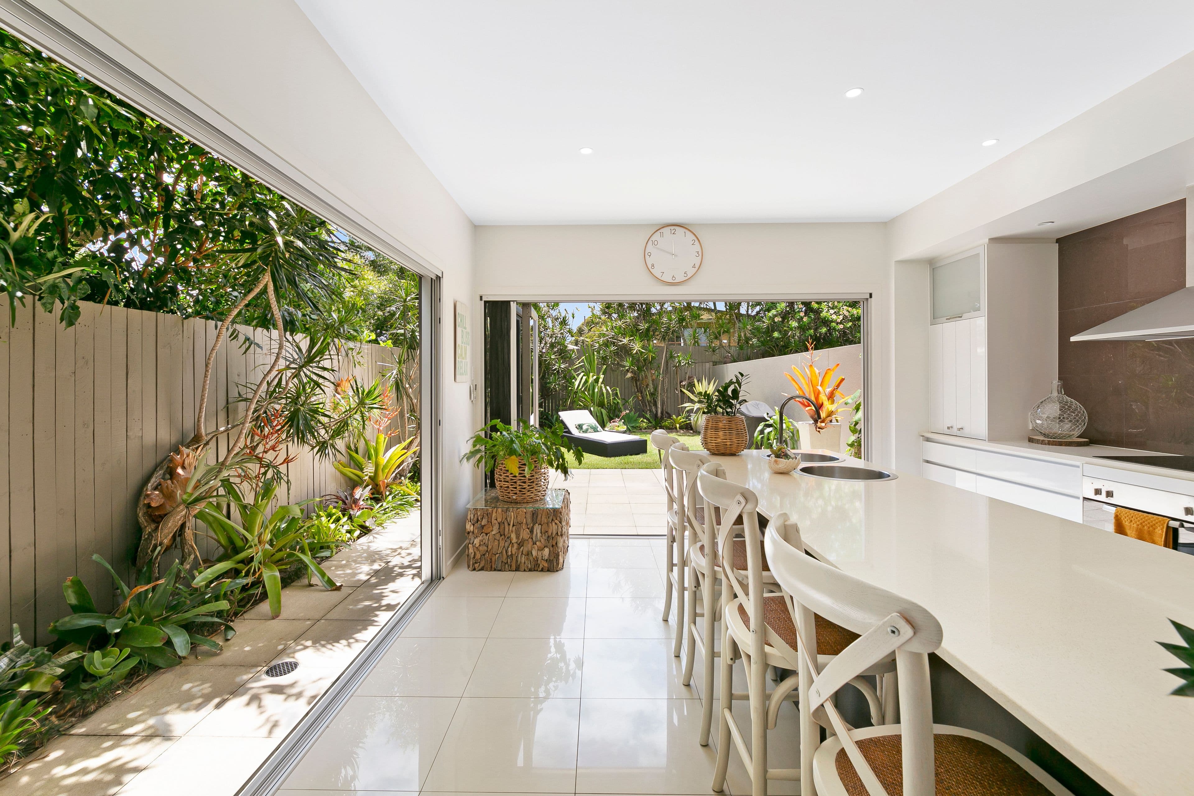 65 Albion Avenue, Miami QLD 4220, Miami - Thumbnail 2
