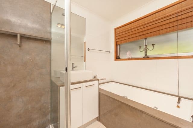 175 Rio Vista Boulevard, BROADBEACH WATERS QLD 4218, Broadbeach Waters - Thumbnail 3