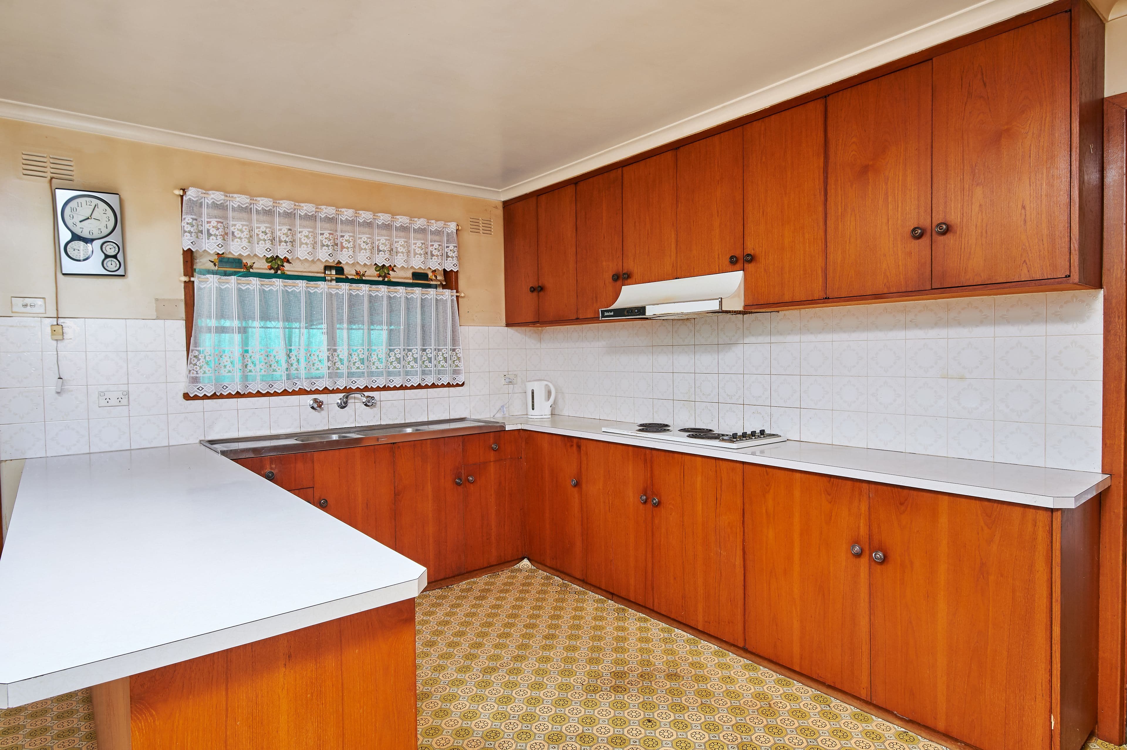 1 Martin Street, Tolland - Thumbnail 2