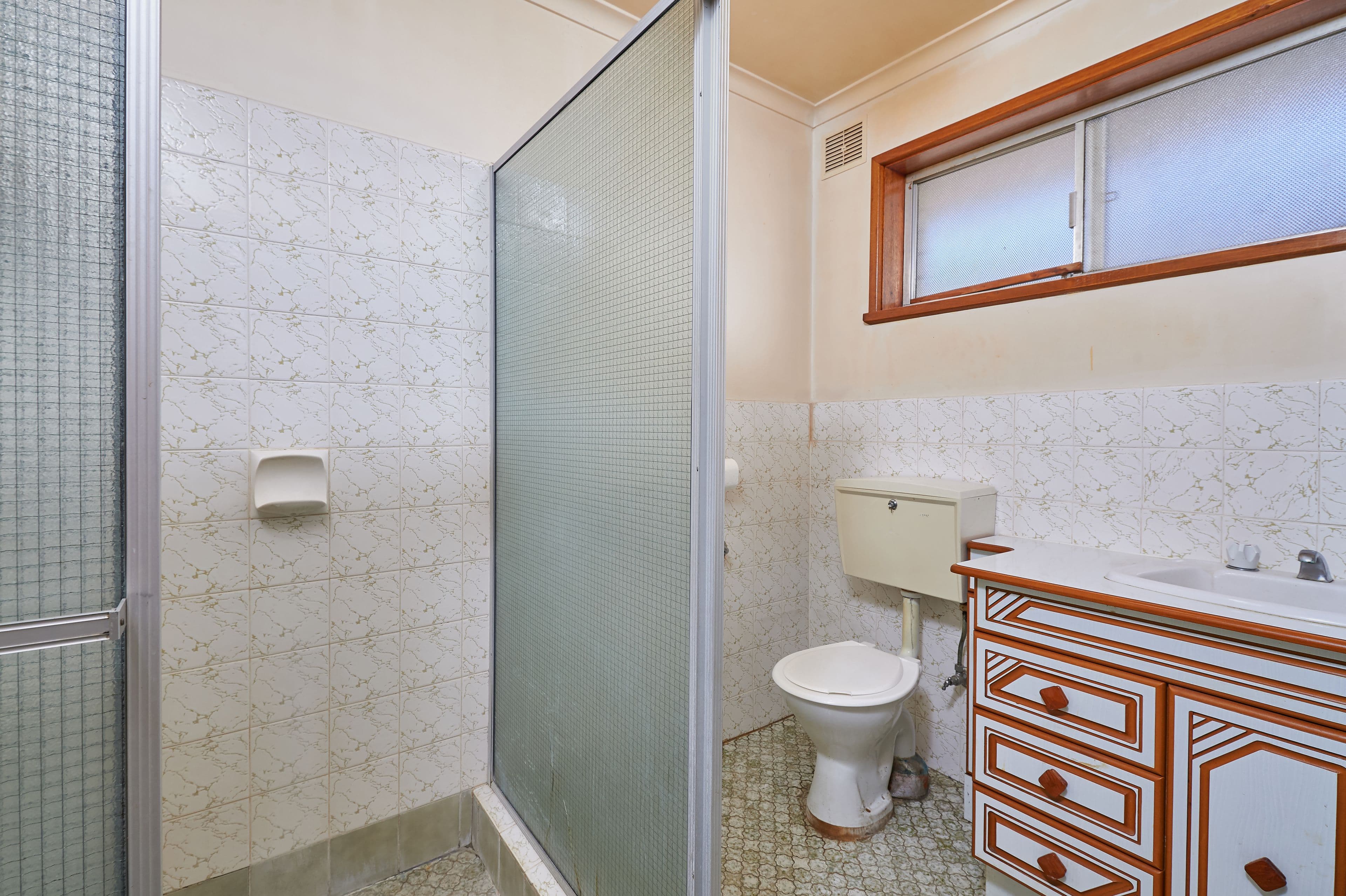 1 Martin Street, Tolland - Thumbnail 3
