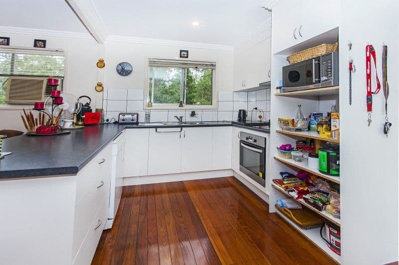 307 Old Logan Road, Camira QLD 4300, Camira - Thumbnail 2