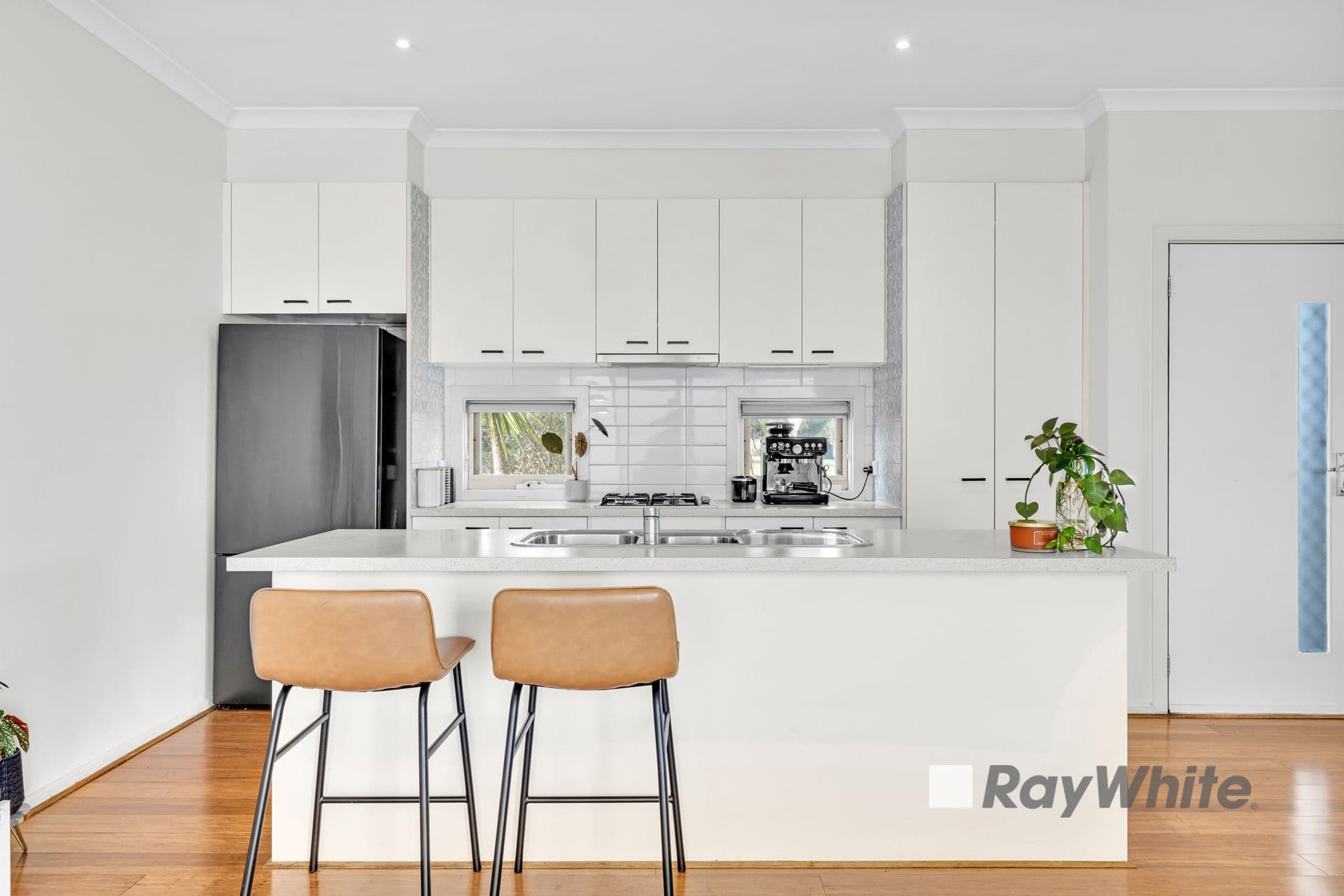 32 Darwin Way, Pakenham VIC 3810, Pakenham - Thumbnail 2