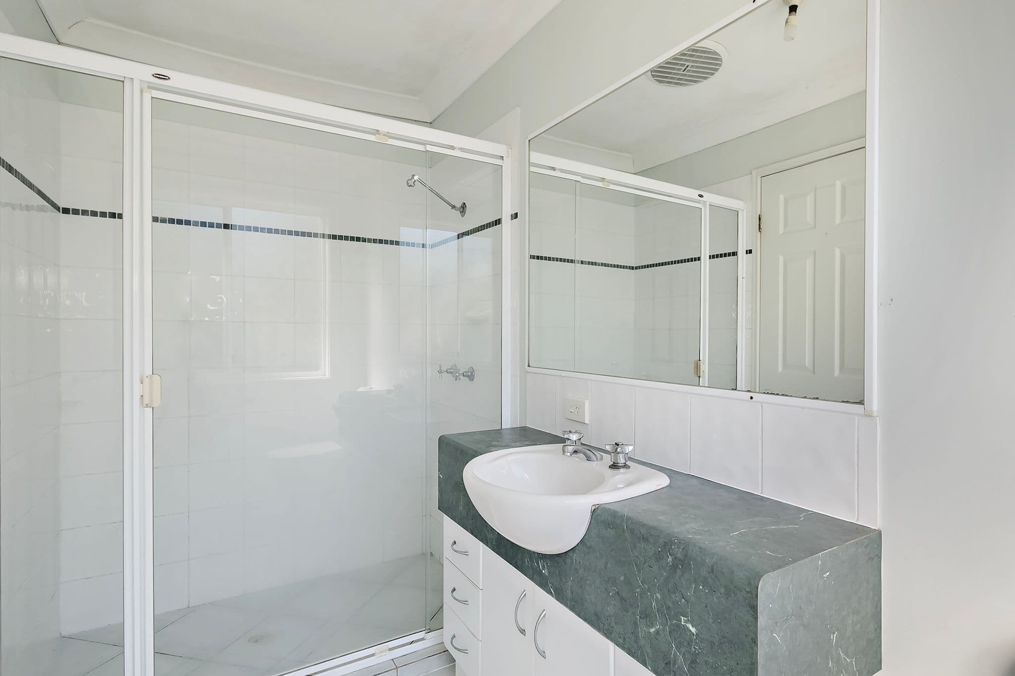 42 Allenby Drive, Meadowbrook QLD 4131, Meadowbrook - Thumbnail 4