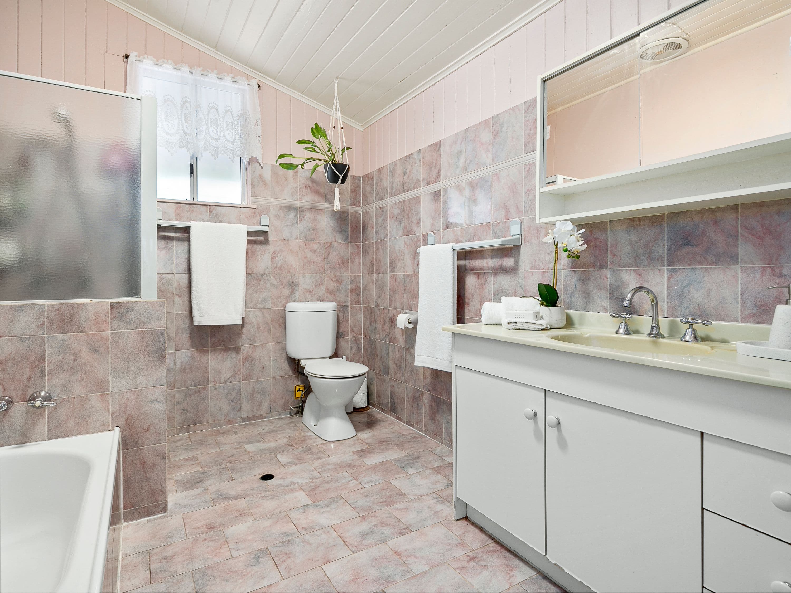 30 HUNTER Street, Greenslopes QLD 4120, Greenslopes - Thumbnail 8