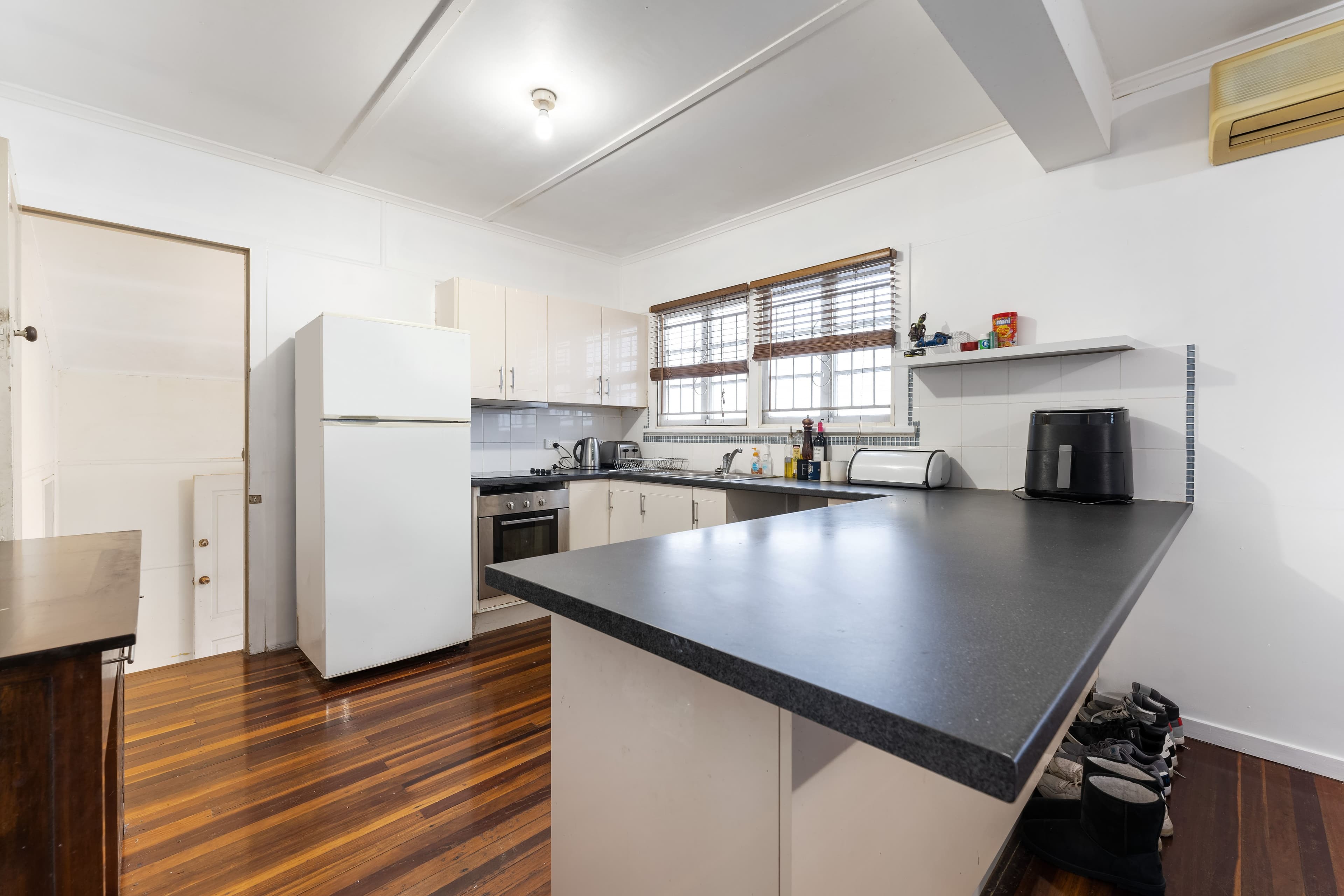 33 Gatton Street, Mount Gravatt East QLD 4122, Mount Gravatt East - Thumbnail 7