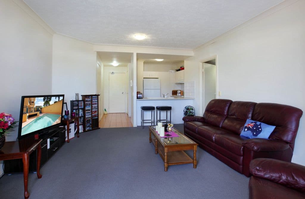 10-12 Spendelove Avenue, Southport QLD 4215, Southport - Thumbnail 3