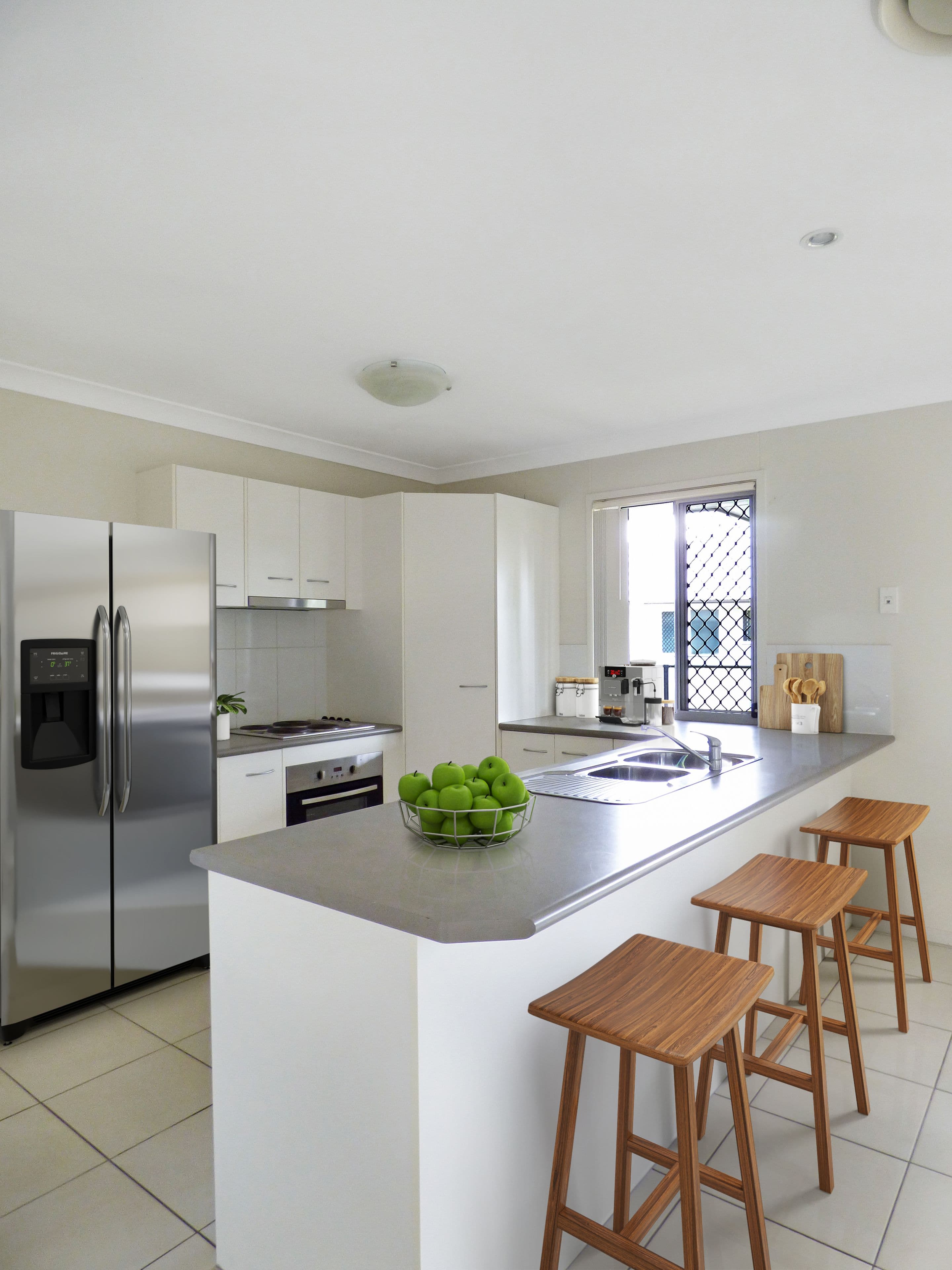 21 Bassett Court, Roma QLD 4455, Roma - Thumbnail 2