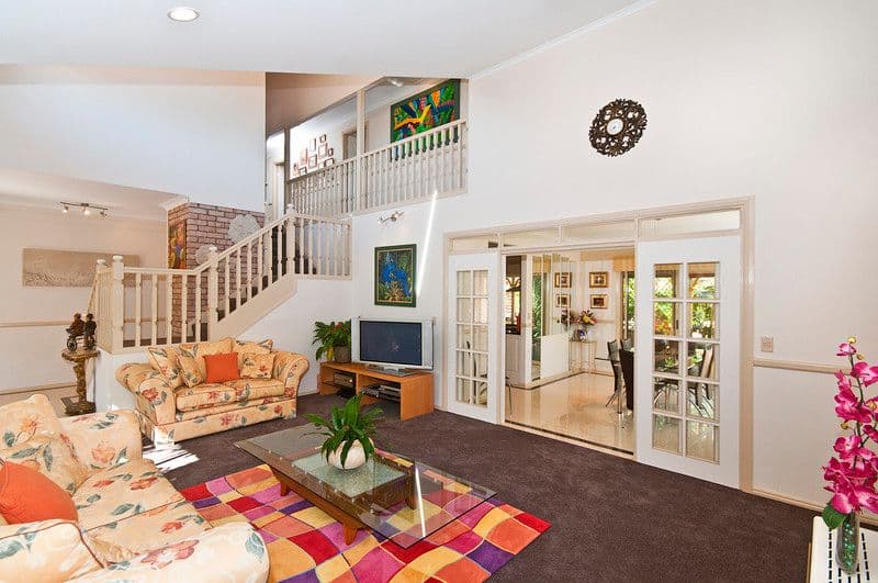 17 Blackbean Court, ELANORA QLD 4221, Elanora - Thumbnail 2