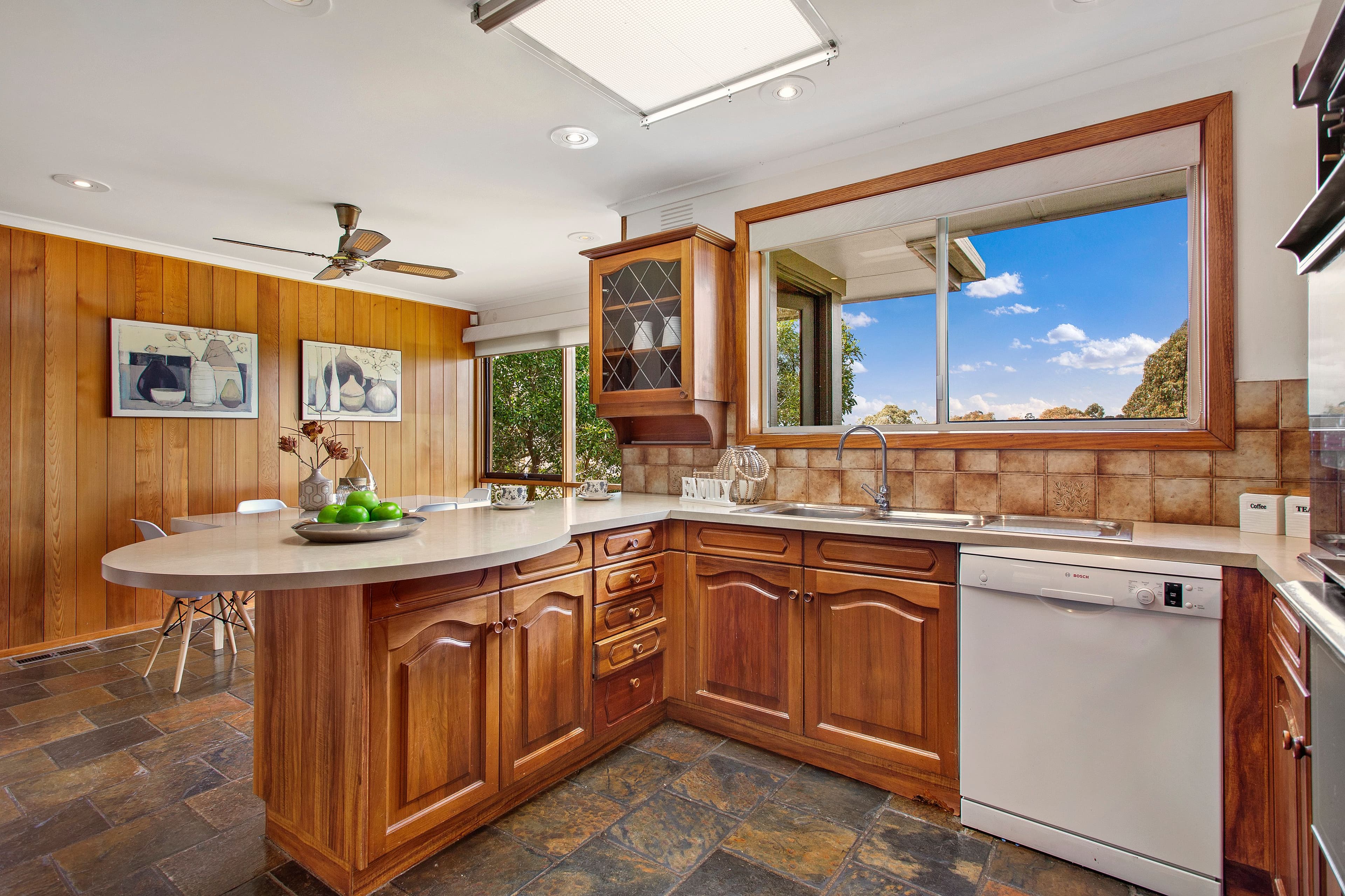 34 Grange Park Avenue, Doncaster VIC 3108, Doncaster - Thumbnail 4