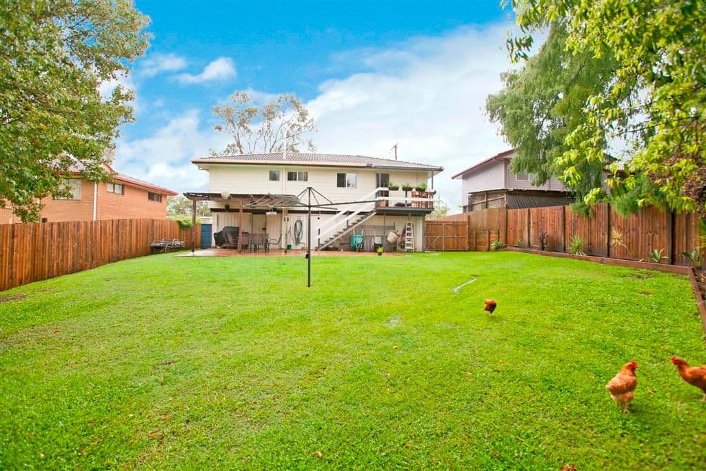 4 Cambridge Drive, ALEXANDRA HILLS QLD 4161, Alexandra Hills - Thumbnail 2