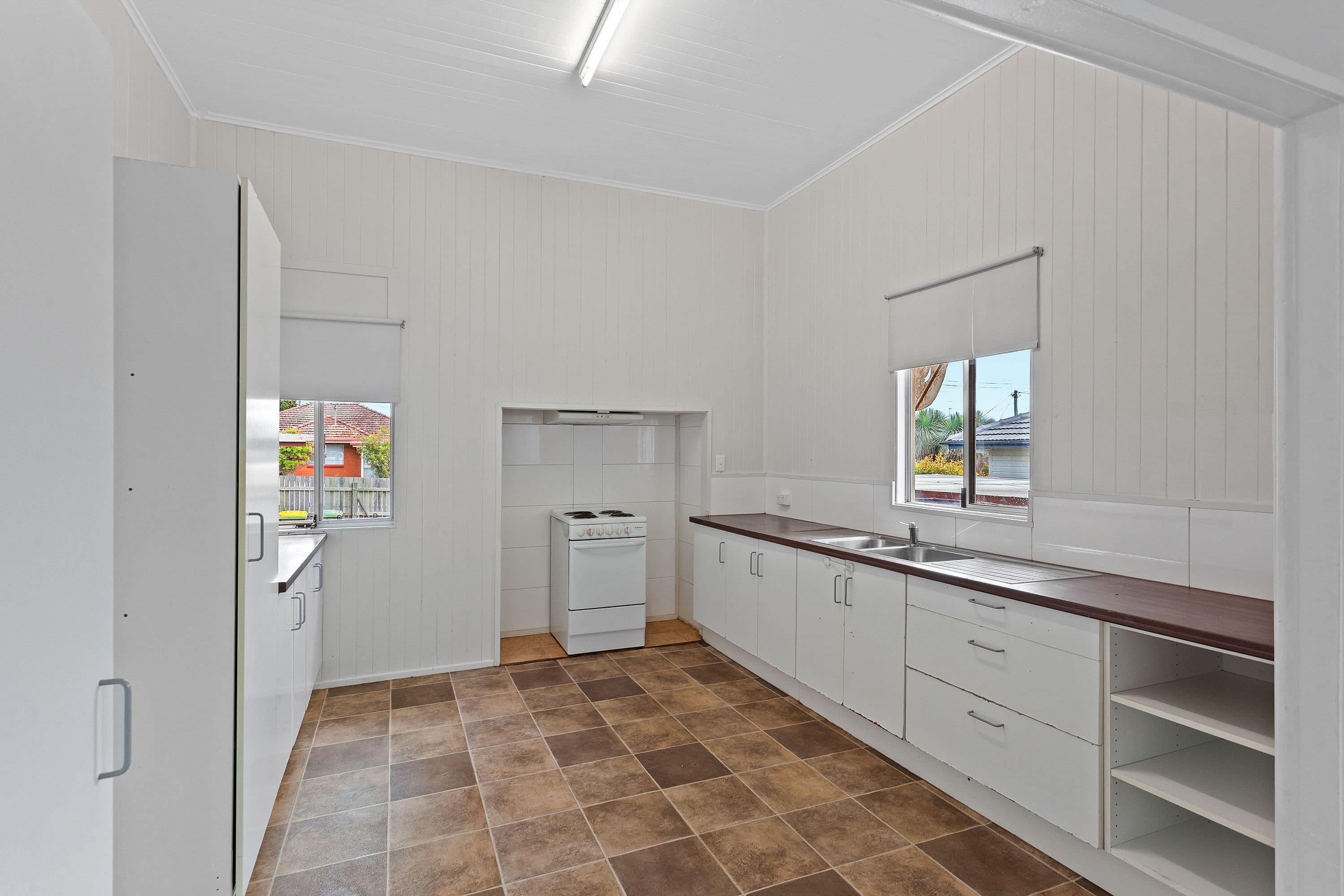 163 Taylor Street, Wilsonton QLD 4350, Wilsonton - Thumbnail 3