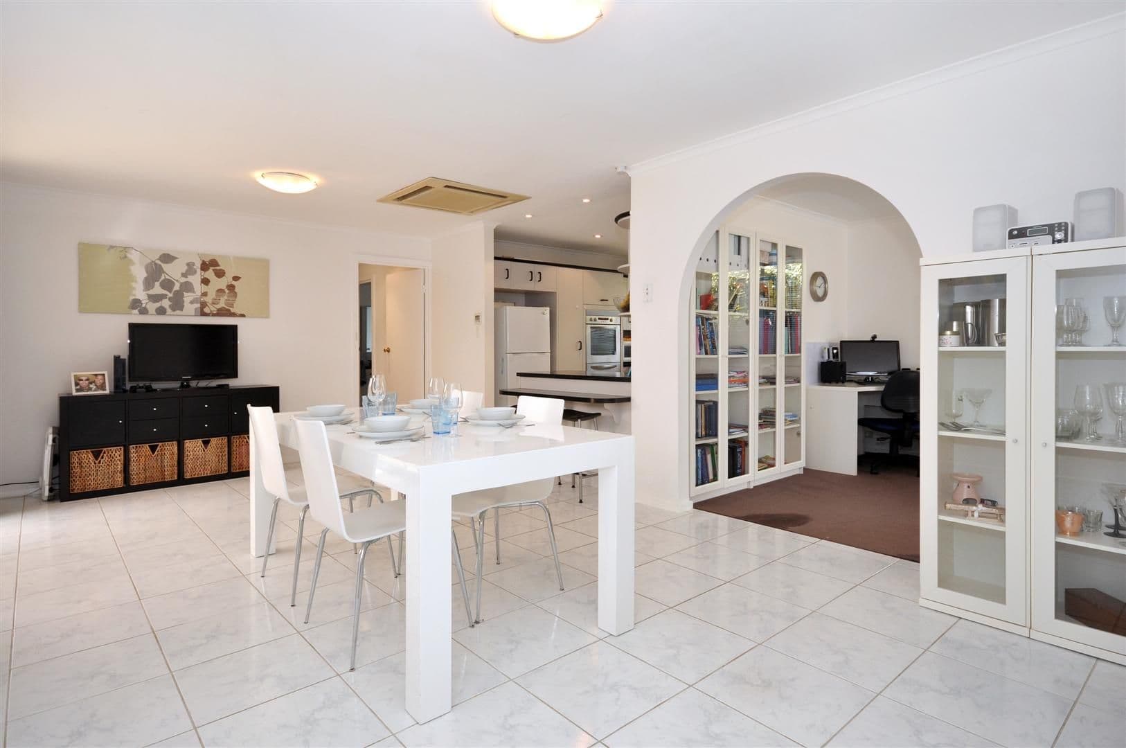 17 Deborah Road, ABERFOYLE PARK SA 5159, Aberfoyle Park - Thumbnail 3