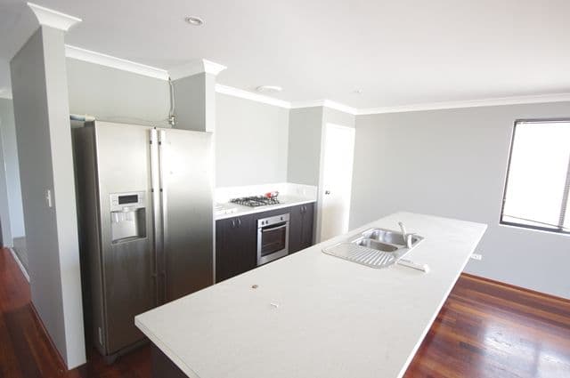21 Glenesk Street, Madeley WA 6065, Madeley - Thumbnail 4