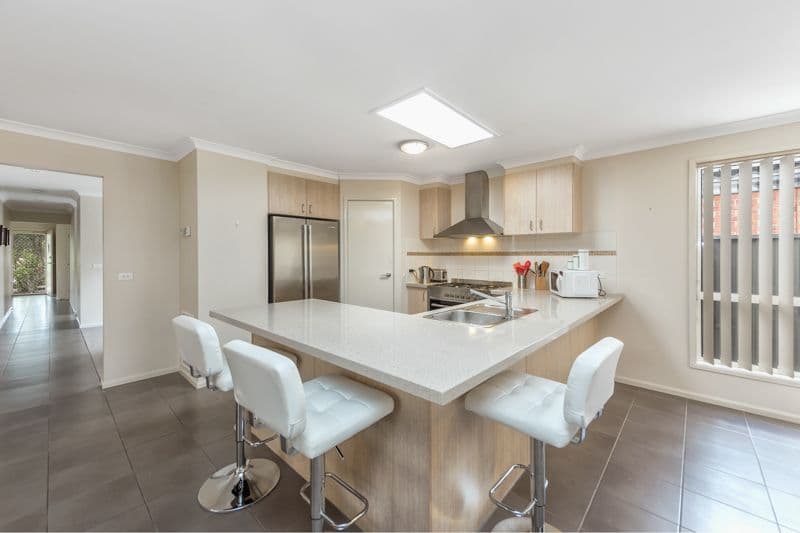 53 Lakewood Boulevard, Melton VIC 3337, Melton - Thumbnail 2