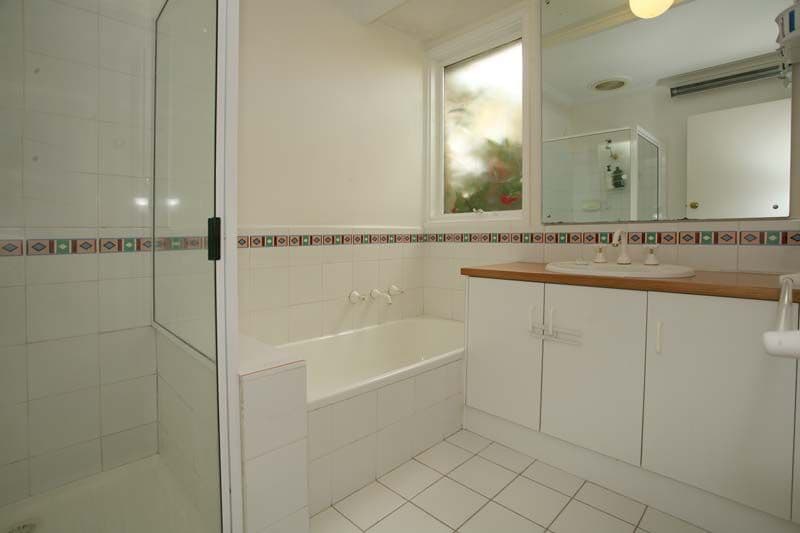 77 Chancellor Drive, WHEELERS HILL VIC 3150, Wheelers Hill - Thumbnail 6