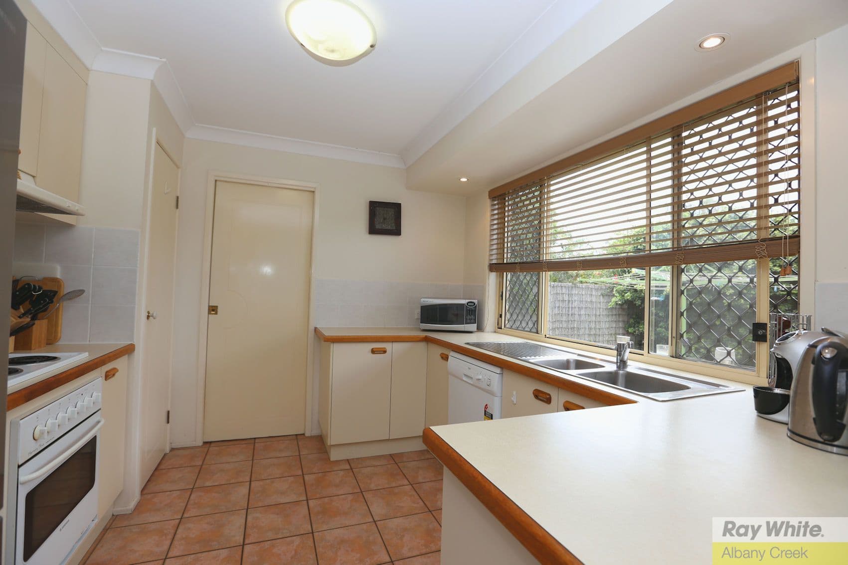 8 Ghost Gum Court, Albany Creek QLD 4035, Albany Creek - Thumbnail 4