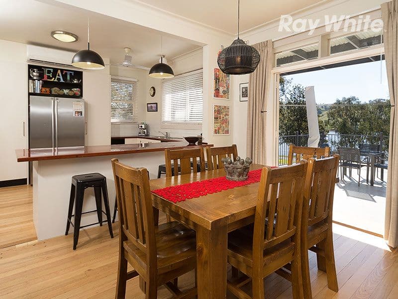 35 Queen Elizabeth Drive, TALLANGATTA VIC 3700, Tallangatta - Thumbnail 2